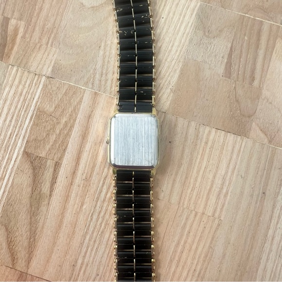 Xanadu black dial octagonal dress watch NEW BATTERY - Picture 7 of 10